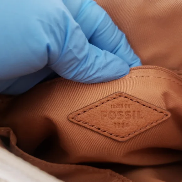 Fossil Canvas & Leather Crossbody Bag! EUC! - Picture 11 of 11